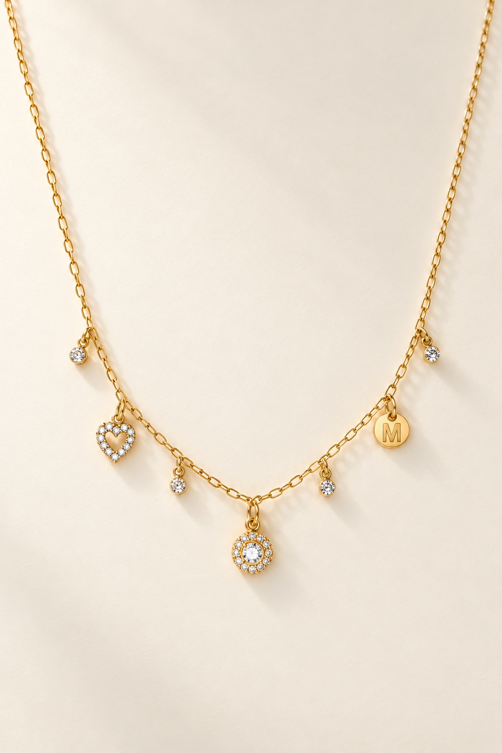 Collana Luce, Lettera M e Cuore in Oro - Oro Giallo 9 kt | Facco Gioielli
