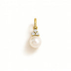 Charm Perla in Oro Giallo e Zirconi