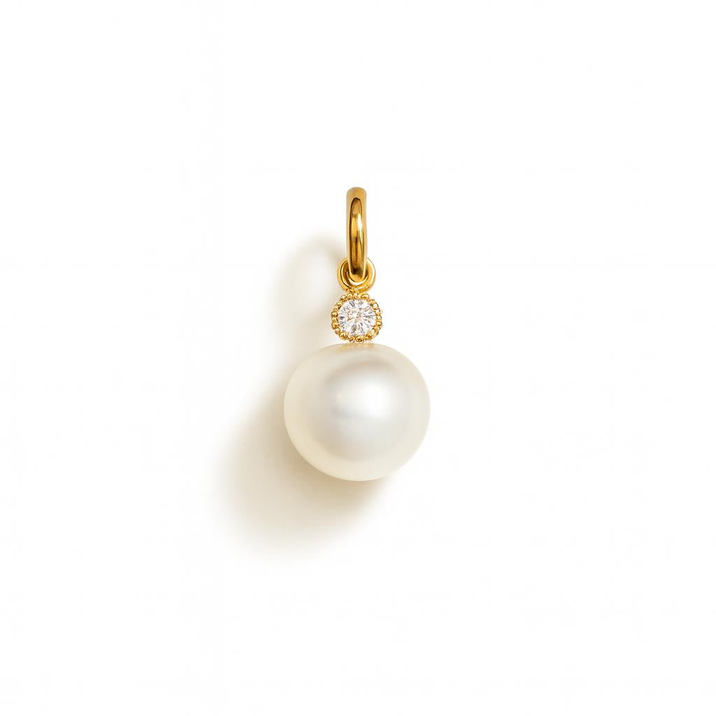 Charm Perla in Oro Giallo e Zirconi