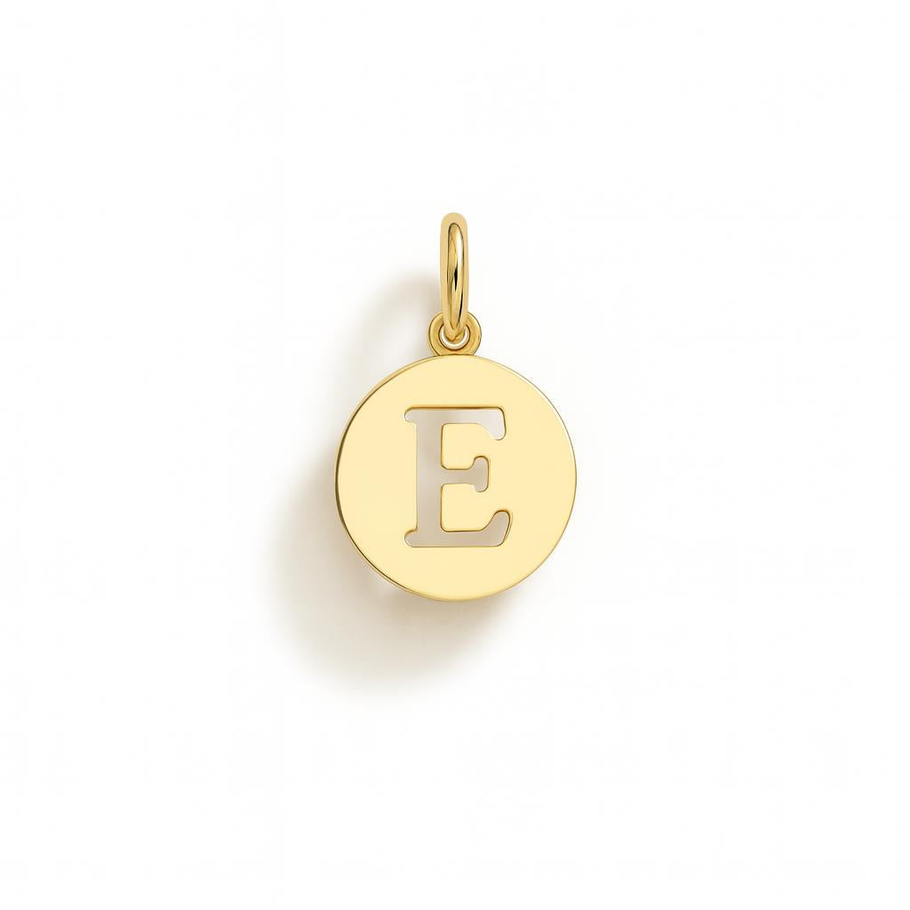 Charm Lettera E in Oro Giallo – Modello 4