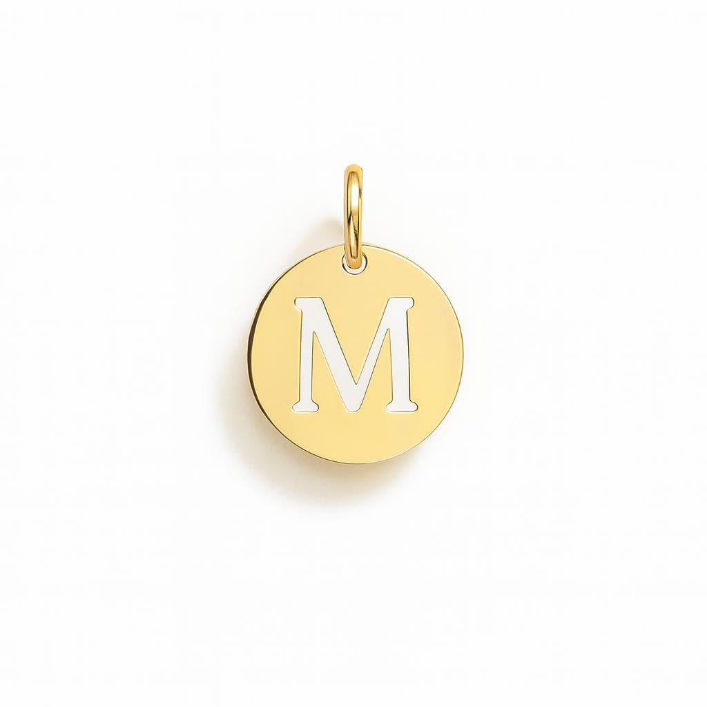 Charm Lettera M in Oro Giallo – Modello 4