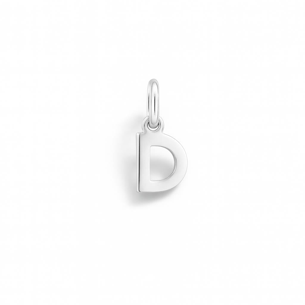 Charm Lettera D in Oro Bianco – Modello 1