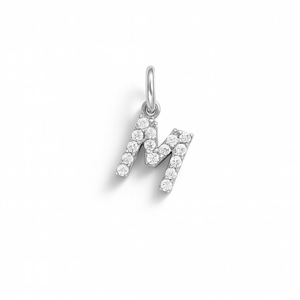 Charm Lettera M in Oro Bianco e Zirconi – Modello 2