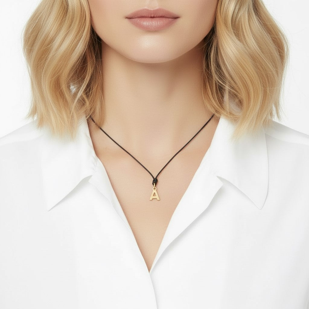 Collana Cordino con Lettera in Oro